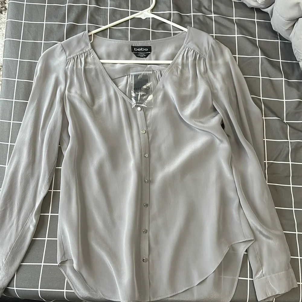 Bebe blouse - Picture 1 of 1